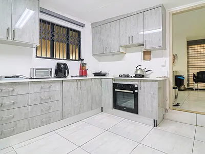 1 Bedroom Apartment To Rent in Walkerville - img