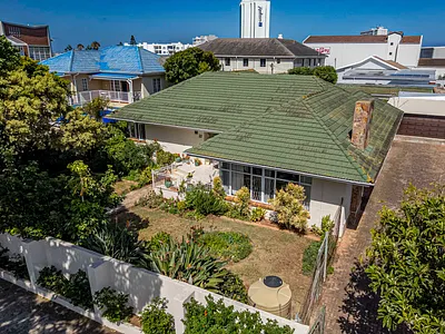 13 Bedroom House For Sale in Port Elizabeth - img