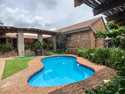 3 Bedroom House For Sale in Parys - VWzu.webp