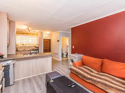 1 Bedroom Apartment For Sale in Centurion - HJ1O.webp