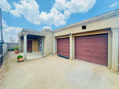 3 Bedroom House For Sale in Brakpan - ssv4.webp