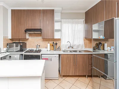 3 Bedroom Apartment For Sale in Midrand - G7NS.webp