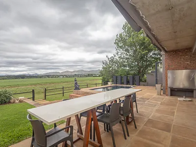 4 Bedroom House For Sale in Hartbeespoort - Uct4.webp