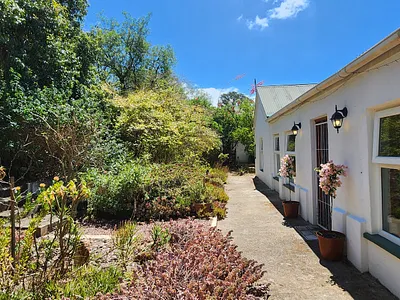 4 Bedroom House For Sale in Swellendam - ZyYc.webp