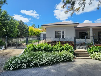 3 Bedroom House For Sale in Swellendam - zOZi.webp