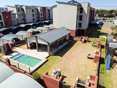 2 Bedroom Townhouse To Rent in Edenvale - QkK3.webp