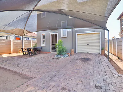 3 Bedroom House For Sale in Alberton - 1qzM.webp