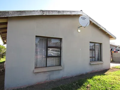 3 Bedroom House For Sale in Humansdorp - nf00.webp