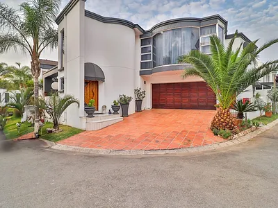 4 Bedroom House For Sale in Alberton - img
