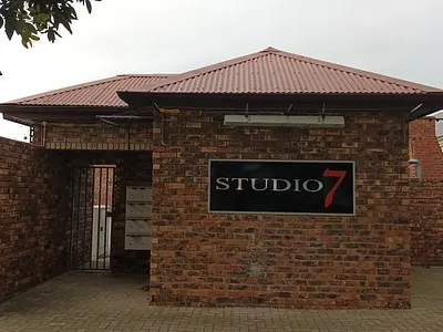 1 Bedroom Apartment To Rent in Port Elizabeth - 8g69.webp