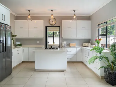 3 Bedroom House For Sale in Hillcrest - jzXM.webp