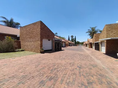 3 Bedroom Townhouse For Sale in Kempton Park - JraL.webp