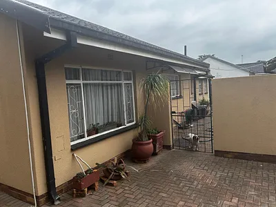 3 Bedroom House For Sale in Vanderbijlpark - auI3.webp