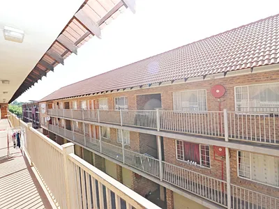 2 Bedroom Apartment For Sale in Kempton Park - adpr.webp
