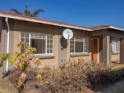 2 Bedroom Townhouse For Sale in Kempton Park - Kbjm.webp