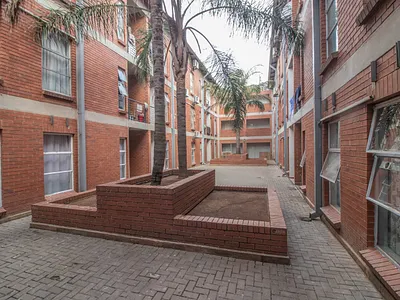 2 Bedroom Apartment For Sale in Kempton Park - h6QV.webp