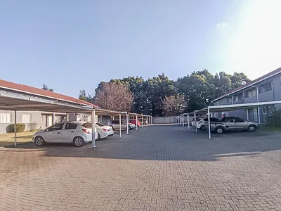 1 Bedroom Townhouse For Sale in Kempton Park - img