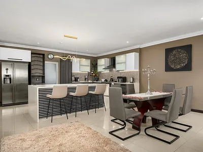 5 Bedroom House To Rent in Blouberg - img