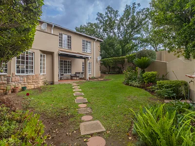 3 Bedroom Apartment For Sale in Sandton - img