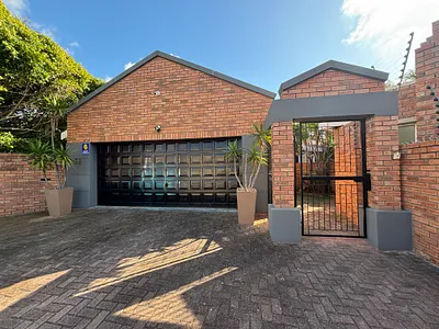 3 Bedroom House To Rent in Port Elizabeth - YVBN.webp