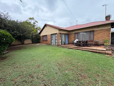 3 Bedroom House For Sale in Germiston - eDtK.webp