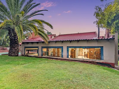 6 Bedroom House For Sale in Krugersdorp - NcmA.webp