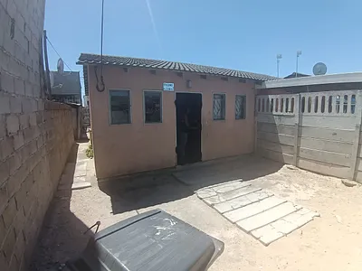 2 Bedroom House For Sale in Delft - img