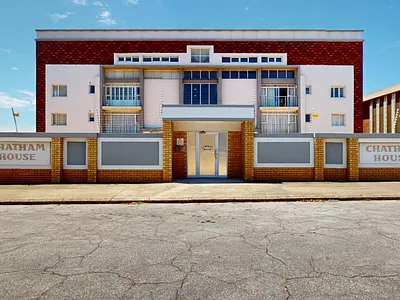 2 Bedroom Apartment For Sale in Port Elizabeth - img