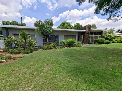 3 Bedroom House For Sale in Springs - img