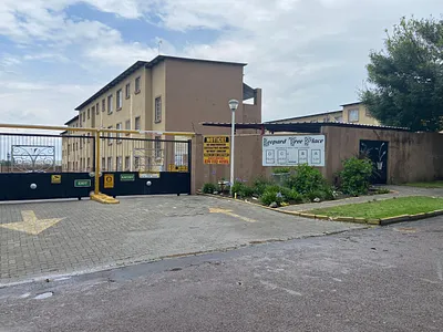 2 Bedroom Apartment To Rent in Secunda - img