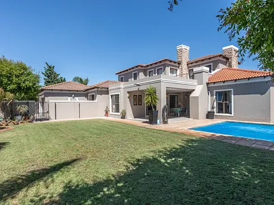 5 Bedroom House For Sale in Blouberg - img