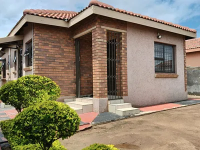 2 Bedroom House For Sale in Mogwase - VaBO.webp