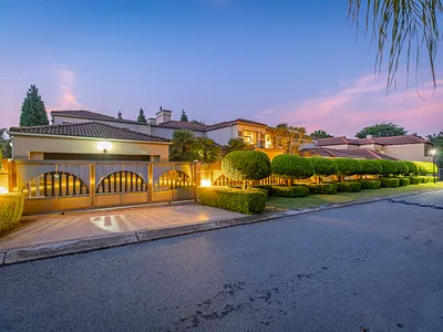 5 Bedroom House For Sale in Sandton - qPYE.webp