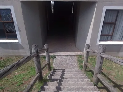 2 Bedroom Apartment To Rent in East London - L0IO.webp