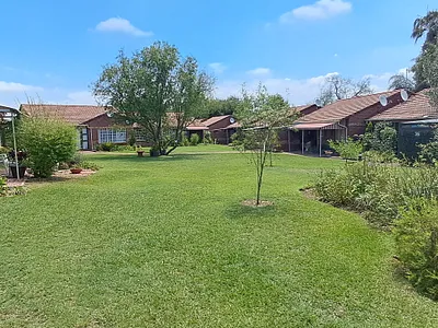 1 Bedroom Townhouse For Sale in Newcastle - img