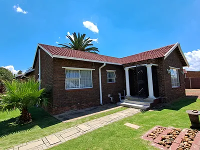 3 Bedroom House For Sale in Germiston - lI9F.webp