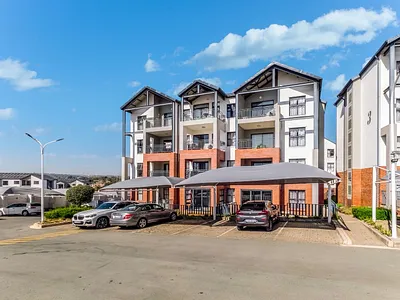 2 Bedroom Apartment For Sale in Randburg - img
