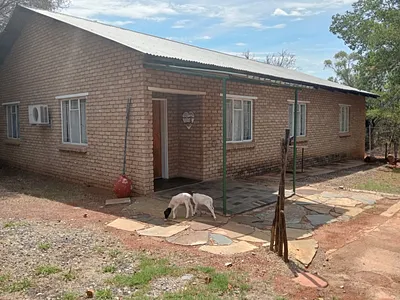 3 Bedroom House To Rent in Swartruggens - img