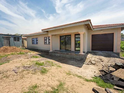 3 Bedroom House For Sale in Kingsburgh - k6Xd.webp