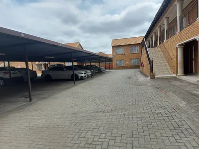 2 Bedroom Apartment For Sale in Rustenburg - ViFa.webp