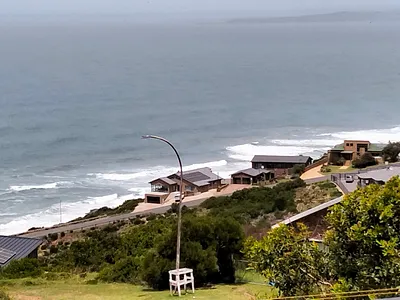 4 Bedroom House For Sale in Mossel Bay - k1It.webp