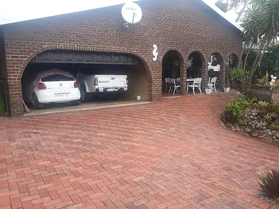 4 Bedroom House For Sale in Durban - BvA5.webp