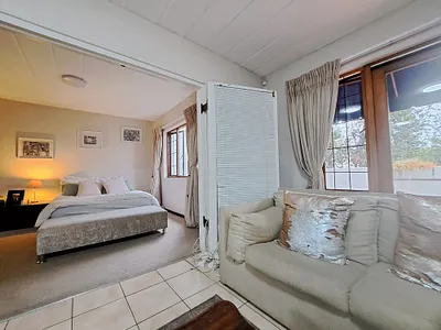 1 Bedroom Apartment For Sale in Sandton - FuYL.webp