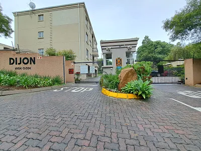1 Bedroom Apartment For Sale in Sandton - pHvE.webp