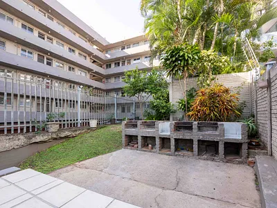 2 Bedroom Apartment To Rent in Amanzimtoti - img