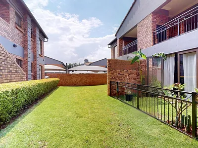 2 Bedroom Townhouse For Sale in Boksburg - LnBQ.webp
