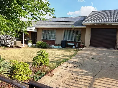 3 Bedroom House For Sale in Johannesburg - ddiT.webp
