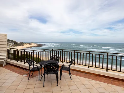 4 Bedroom Apartment For Sale in Port Alfred - OPJs.webp