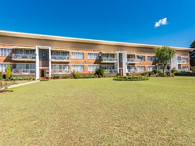 2 Bedroom Apartment To Rent in Krugersdorp - img