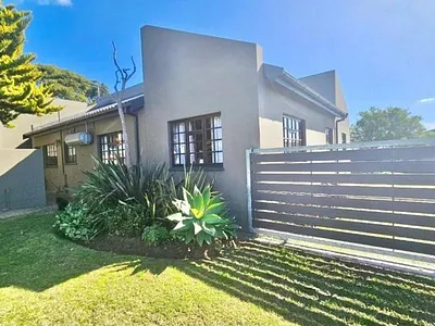 3 Bedroom House For Sale in Stilbaai West, Stilbaai - img